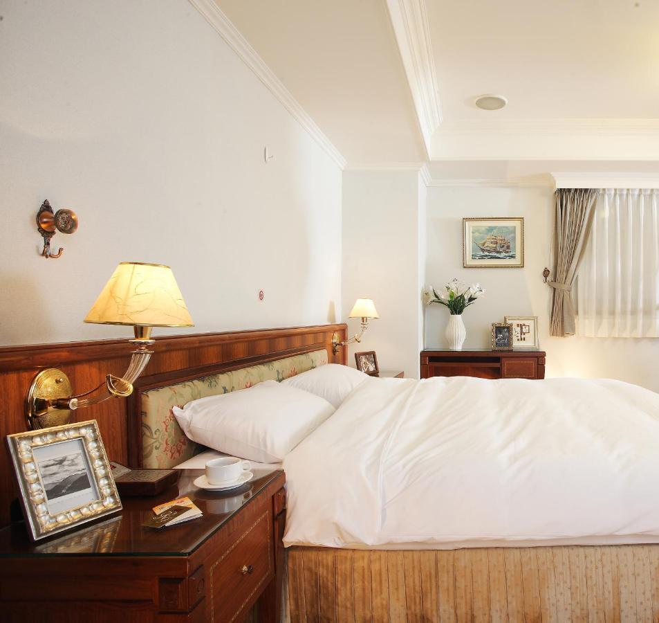 Kingdom Hotel Hsinchu Extérieur photo