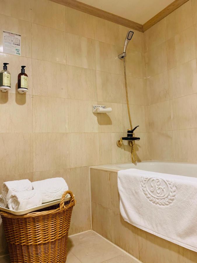 Kingdom Hotel Hsinchu Extérieur photo